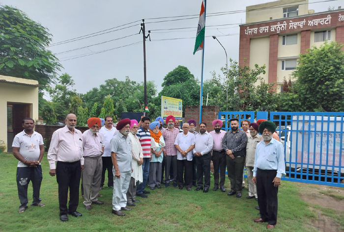 डॉ. अम्बेडकर मिशन पंजाब (रजि.), सेक्टर-69, मोहाली ने 78वां स्वतंत्रता दिवस बड़ी श्रद्धा और उत्साह के साथ मनाया।